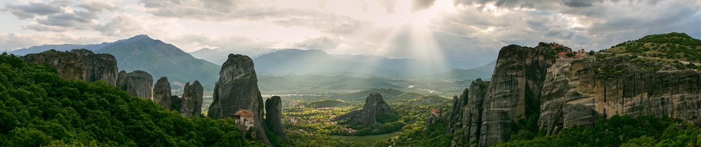 Panoramic view of the rocks and monasteries of Meteora, Greece