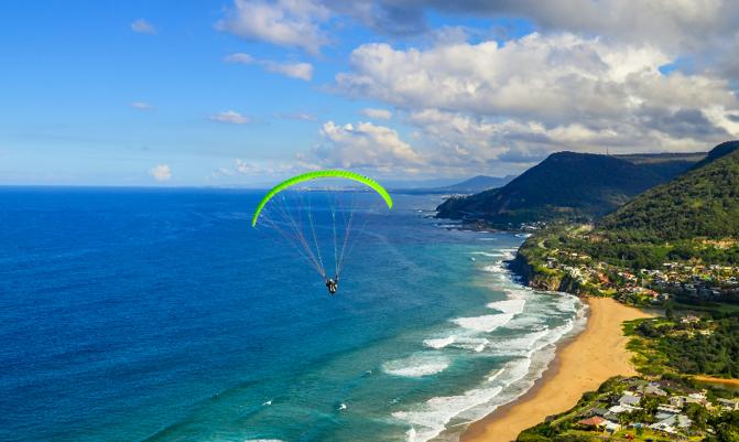 Paragliding Stanwell Tops