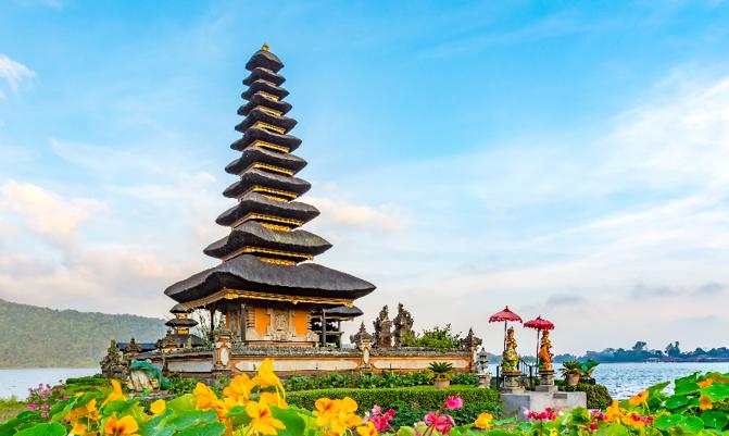 Pura Ulun Danu Batur is a temple in Bali situated on lake Beratan high 