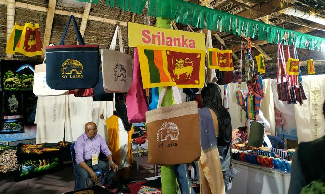 Order Corporate Gifts in Sri Lanka Online - FNP