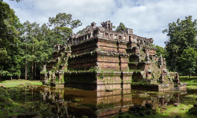  Sightseeing in Cambodia